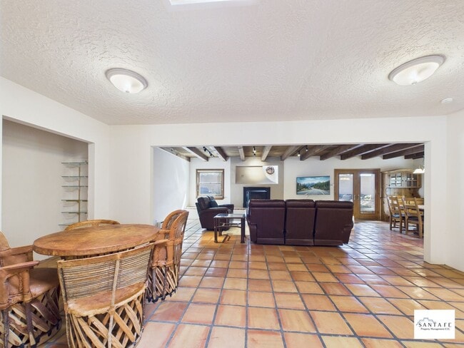 Building Photo - Fully Furnished Home available Now!