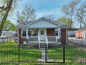 Building Photo - Updated 2BR/2BA Home | Rare Second Bath, Efficient Layout
