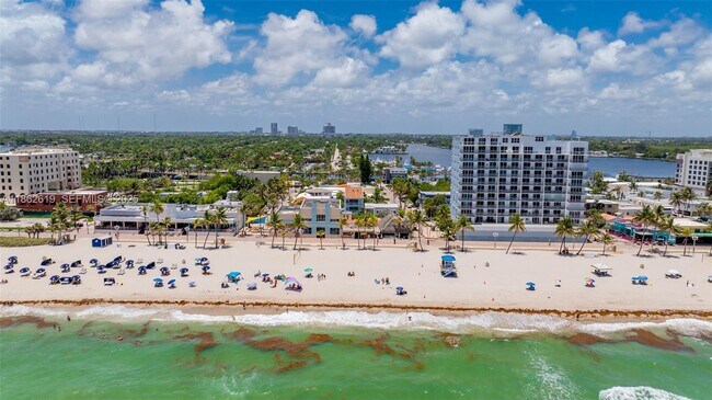 Building Photo - 311 N Surf Rd