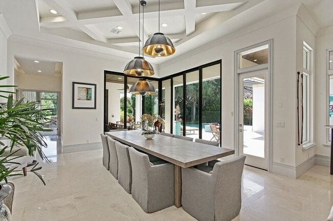 Building Photo - 10372 Kensington Shore Dr