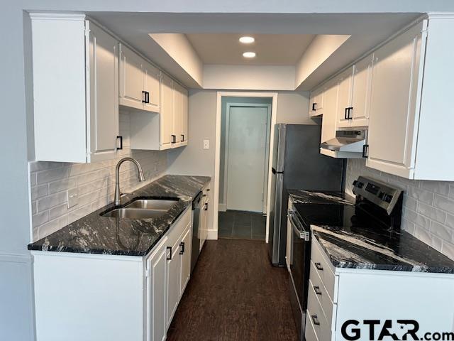 Building Photo - 3206 Bain Pl