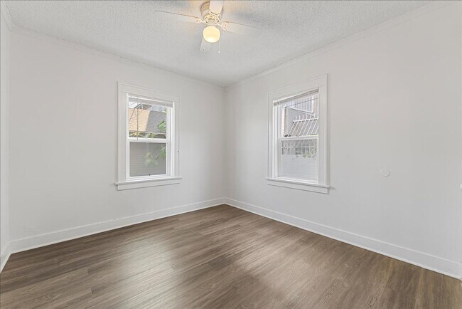 Building Photo - 1405 Cedar Ave