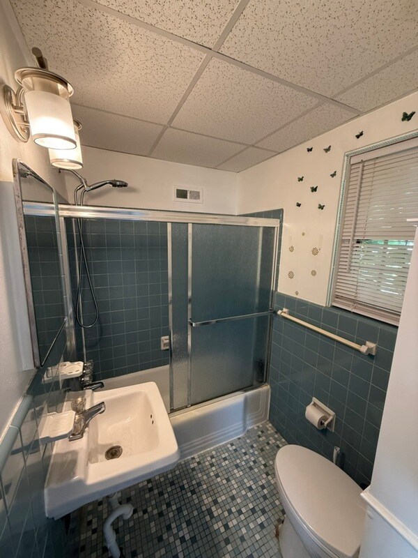 Building Photo - 4134 Longshore Ave