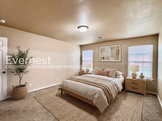 Building Photo - 3 Bed/2 Bath Home with Garage / Pet-Friendly / Available Now!