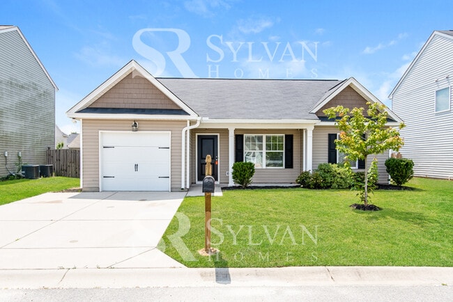 Building Photo - Spacious 3BR 2BA Home Awaits You!