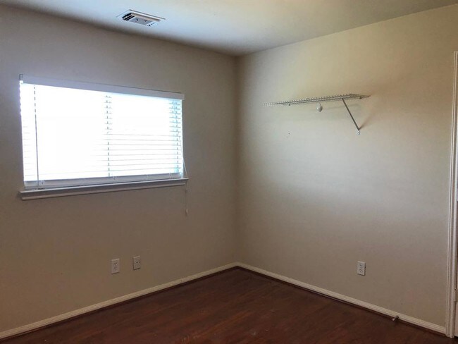 Building Photo - 3427 Cheviot Hills Ln