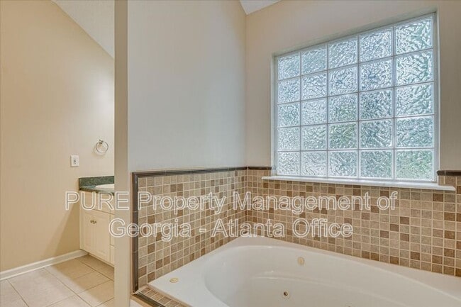 Building Photo - 4541 Country Glen Cir