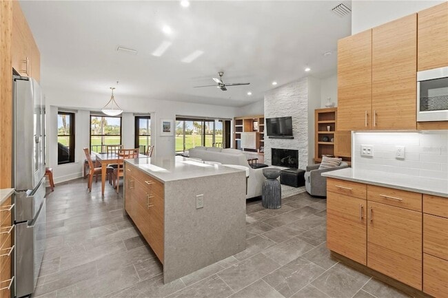 Building Photo - 2377 Harbour Oaks Dr