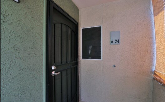 Building Photo - 1295 N Ash St
