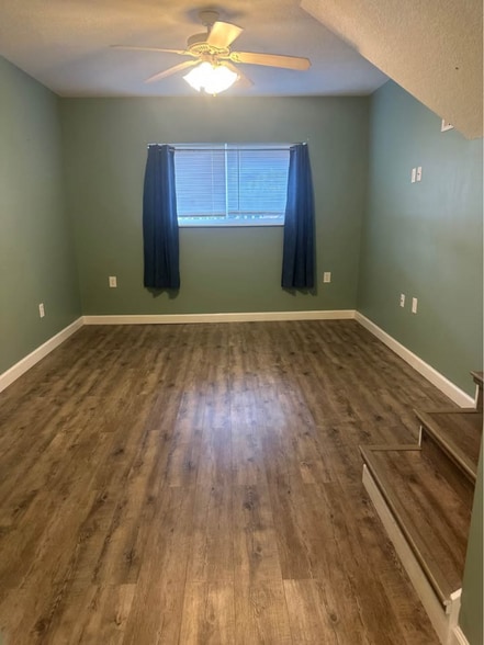 Building Photo - 1110 Airport Rd