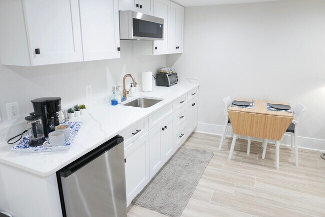 Building Photo - Luxury Rowhouse Living in Columbia Heights (w/Solar!)