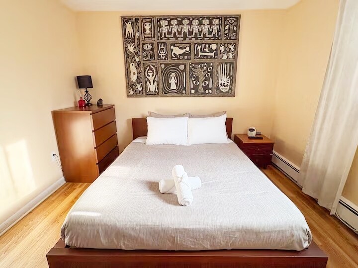 Building Photo - 6 Norumbega Ter