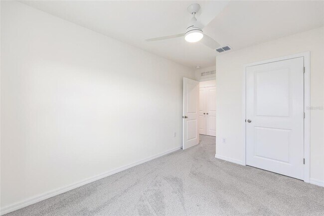 Building Photo - 8247 SW 67th Ave