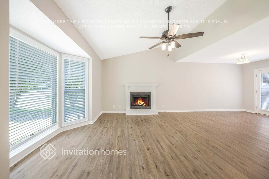 Building Photo - 1015 Rolling Meadow Dr