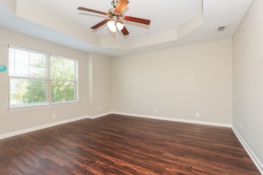 Building Photo - 3409 Smarty Jones Ct