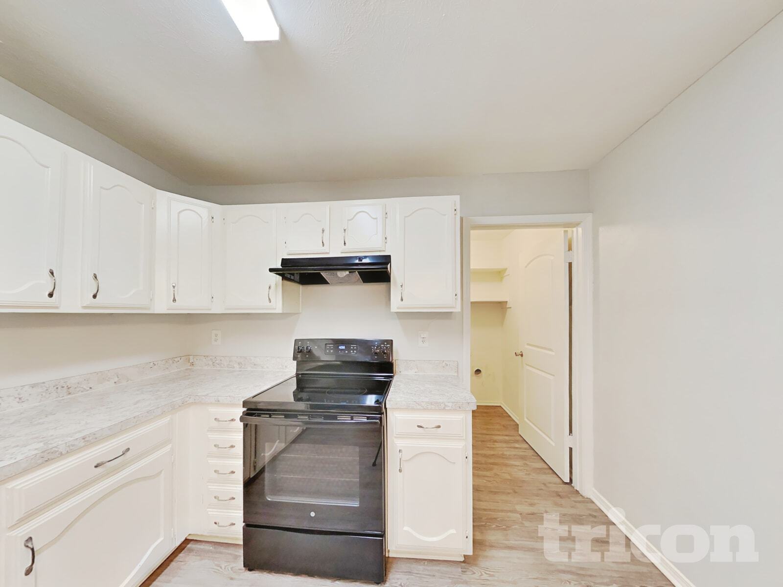 Building Photo - 604 Heritage Hill Dr