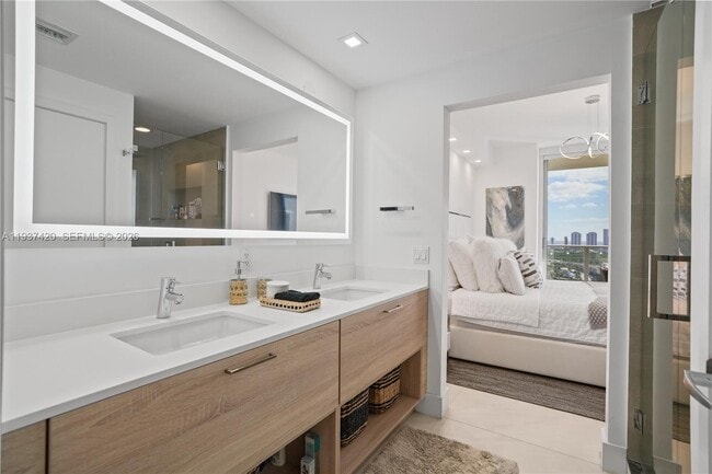 Building Photo - 16385 Biscayne Blvd