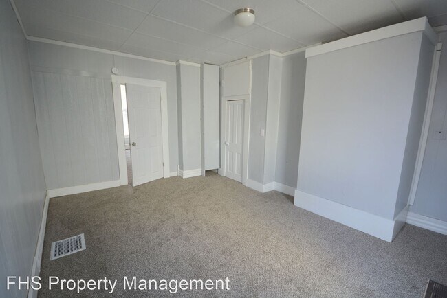 Building Photo - 4 br, 2 bath House - 1712 N Sherman Avenue