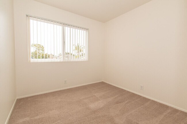 Building Photo - Spacious Two-Story 4 Bedroom/2.5 Bath Cardiff Cul-De-Sac Home Close to the Coast!