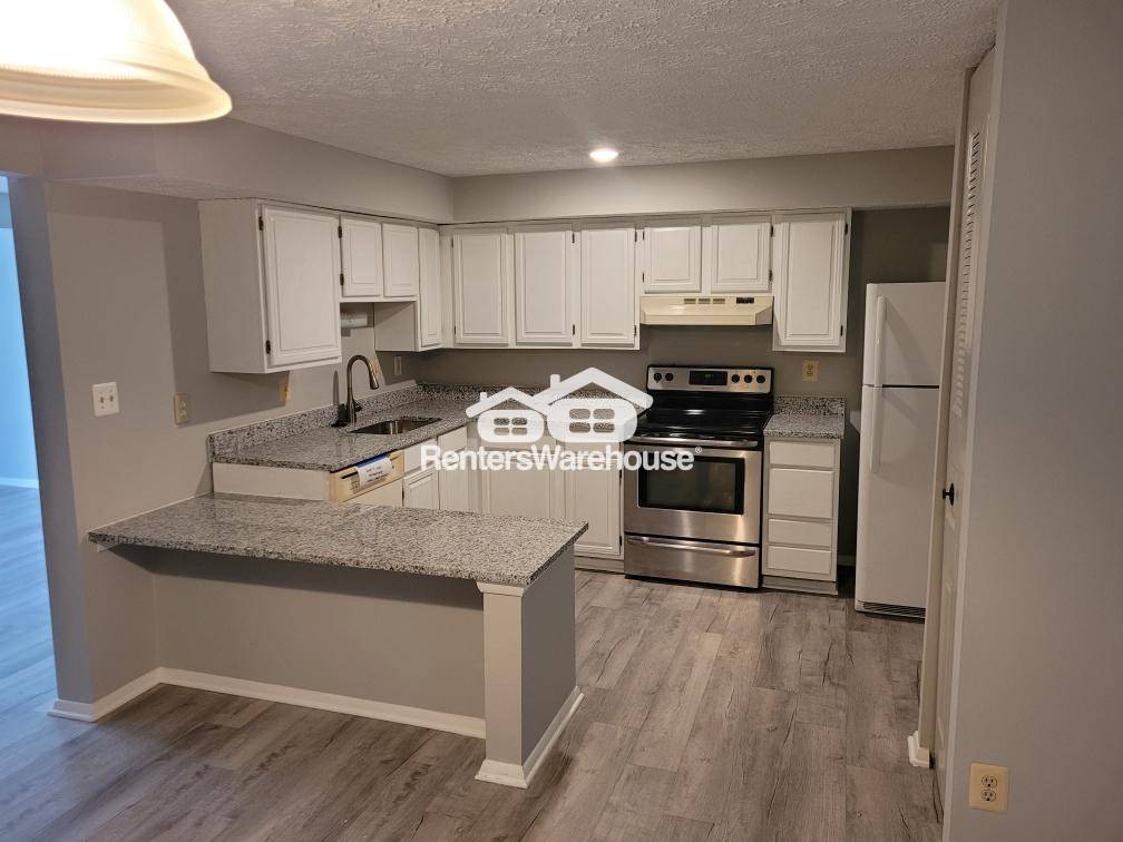 Building Photo - 8052 Croydon Way