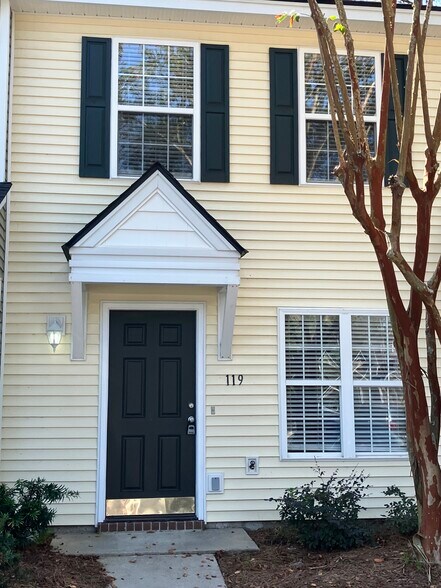 Front Entrance - 119 South St