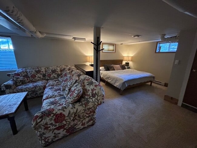 Building Photo - Charming 3 Bedroom, 2 Bath House on the East Side of Kalispell