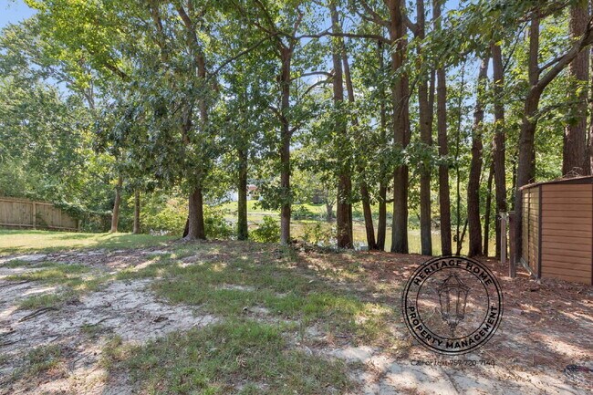 Building Photo - "Charming 3-Bed Oasis with Scenic Views & Modern Touches on Faubus Drive!"