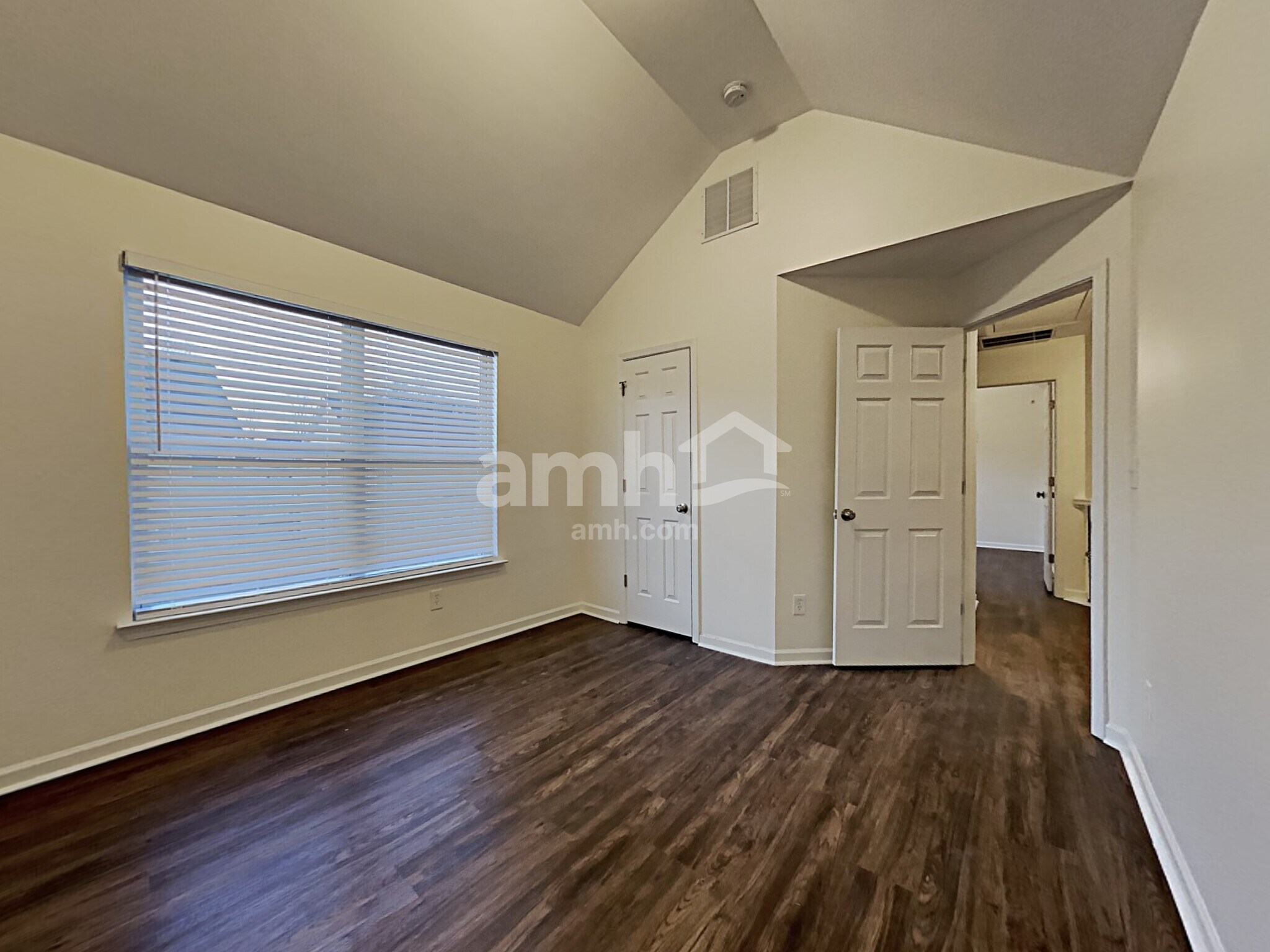 Building Photo - 4150 Arch Pass