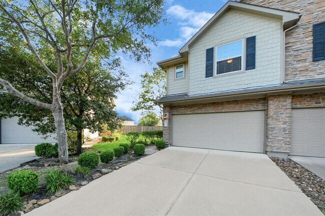 Building Photo - 6483 Calgary Woods Ln