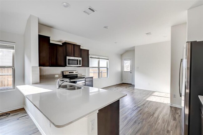 Building Photo - 545 Greatest Gift Wy