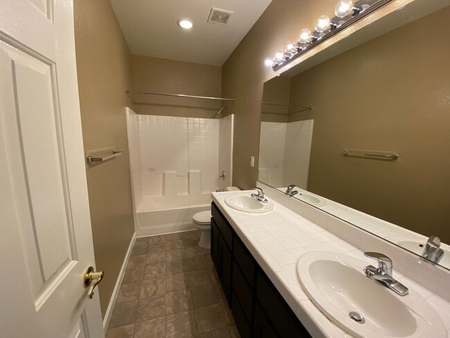 Building Photo - Beautiful 3 Bedroom + 1 FLEX ROOM Single Story House in South Meadows Reno