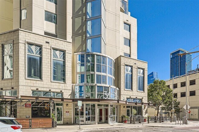 Building Photo - 360 Nueces St