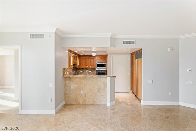 Building Photo - 2777 Paradise Rd