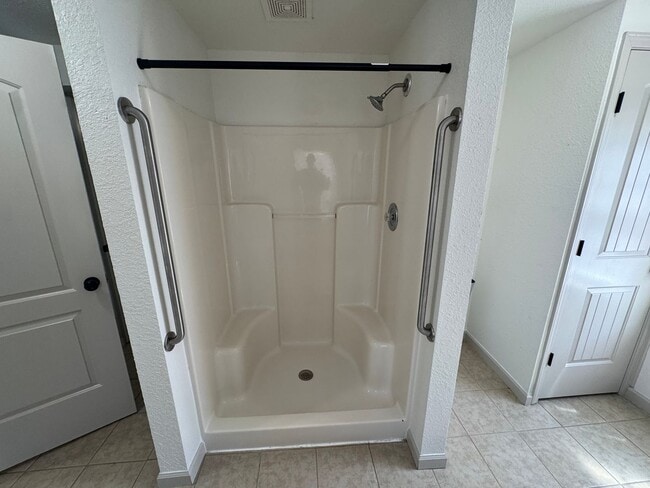 Building Photo - Charming 2BR Country Home on Nearly 1 Acre in Telford | Spacious Layout