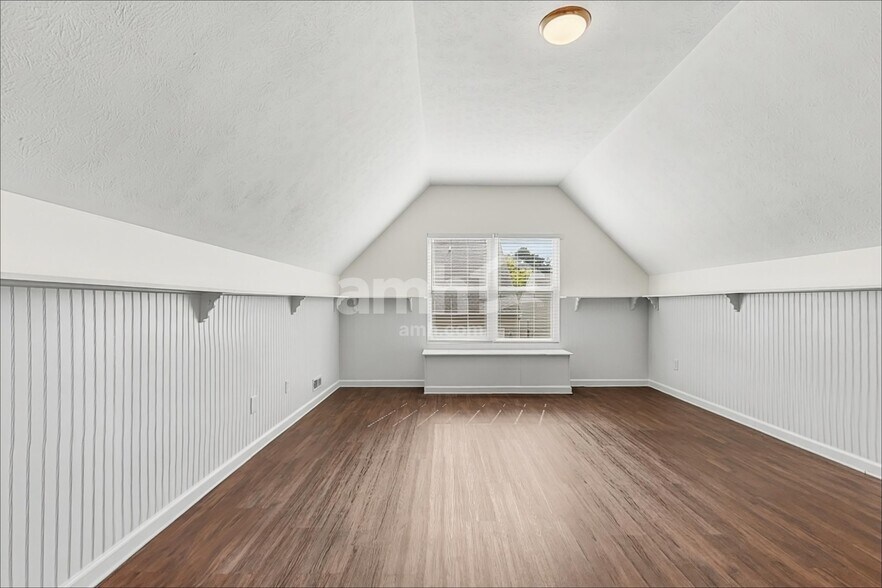 Building Photo - 4206 N Gensen Loop