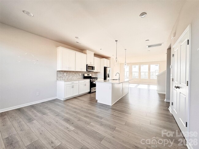 Building Photo - 2350 Donnelly Hls Ln