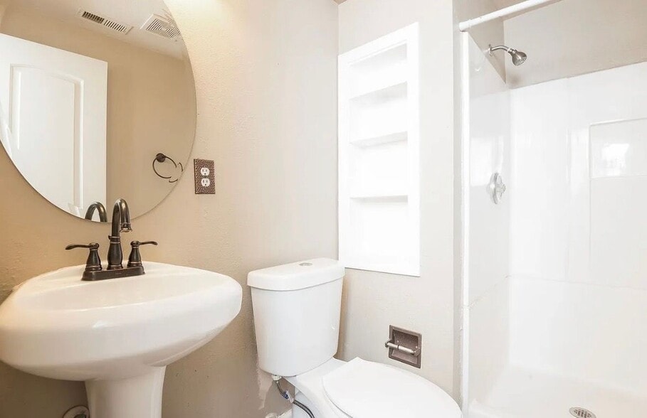 Building Photo - 4026 S Fundy Way