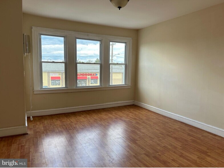 Primary Photo - 7607 Torresdale Ave