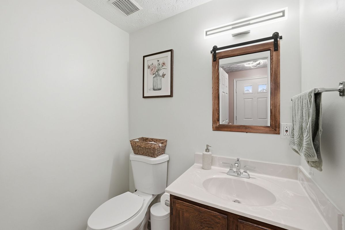 Building Photo - 9280 Pirates Cove