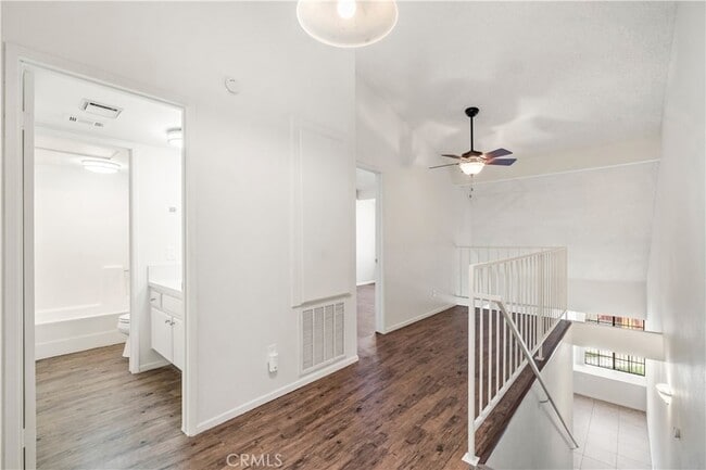 Building Photo - 1113 Turquoise St