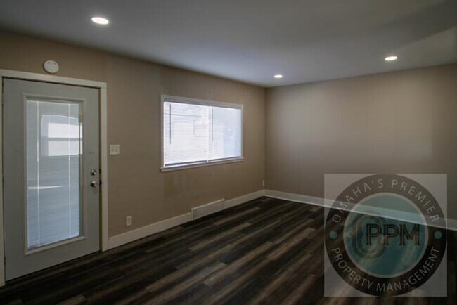 Building Photo - Discover 3309 S 32 Avenue in Omaha, NE