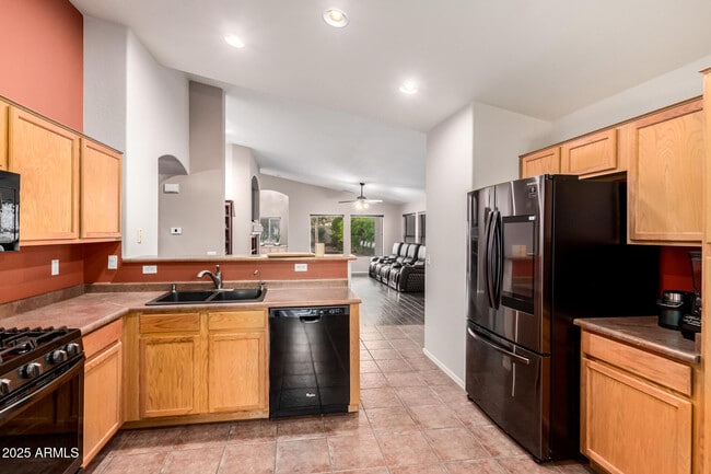 Building Photo - 17530 W Wind Drift Ct