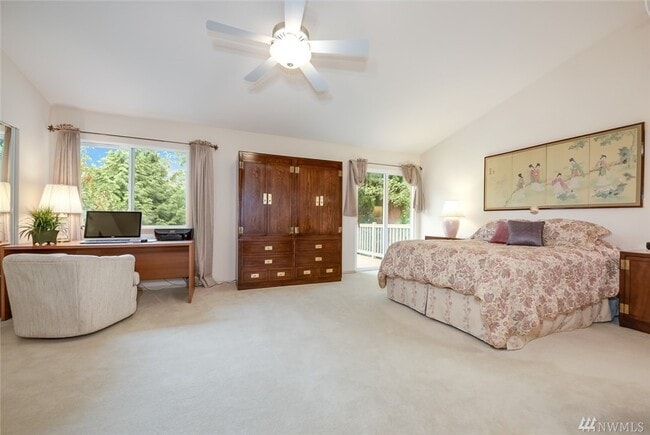 Building Photo - Elegant 3-Bedroom Home with Private Deck & Greenbelt Views!
