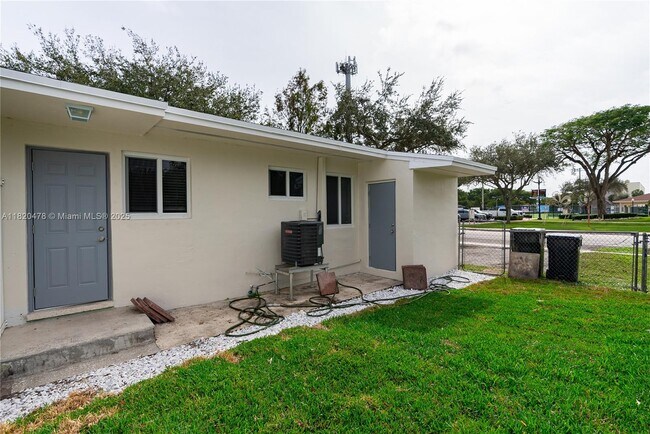 Building Photo - 3802 NW 65th Ave