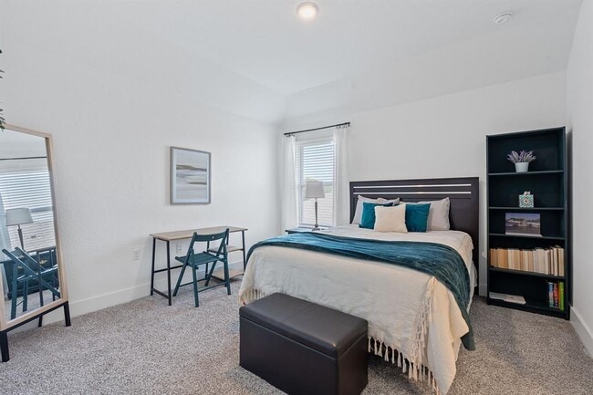 Building Photo - 16913 Adoro Dr