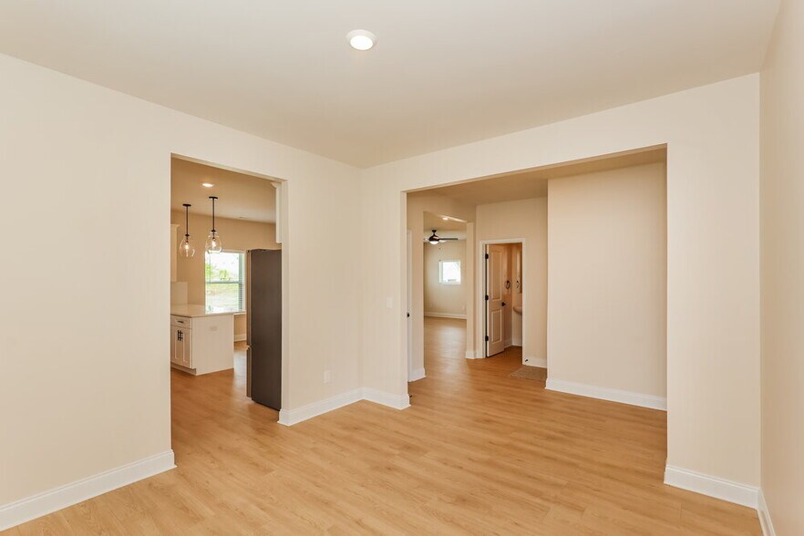 Building Photo - 146 Cantrell Wy