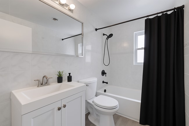 Building Photo - 10801 NW 23rd Ave