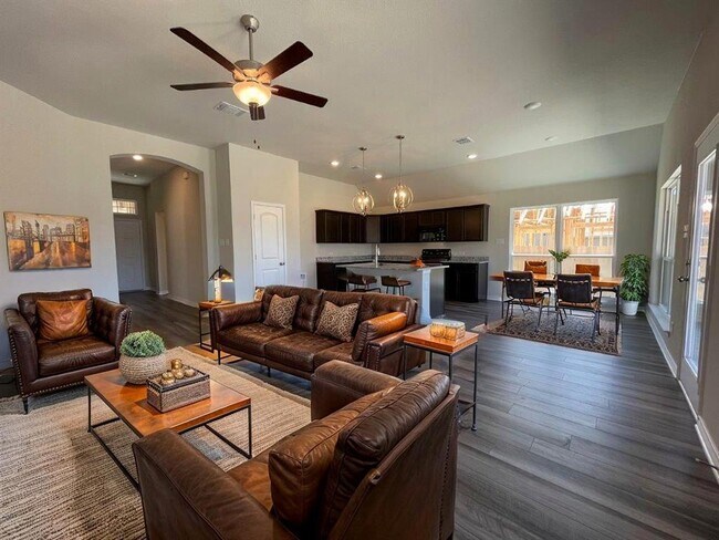 Building Photo - 7726 Merry Oaks Cv