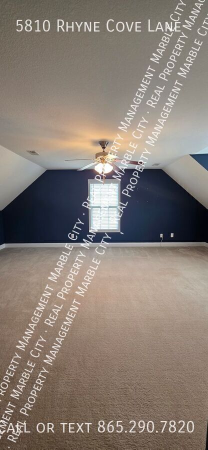 Building Photo - 5810 Rhyne Cove Ln