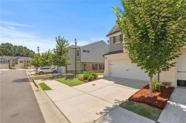 Building Photo - 1166 Arrowlake Rd